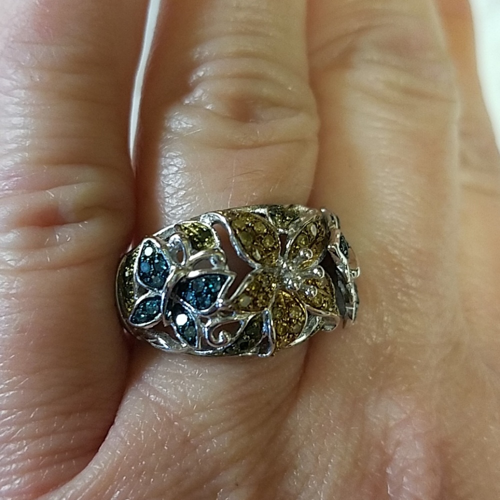 NWT Sterling Diamond Flower Ring - Picture 3 of 8